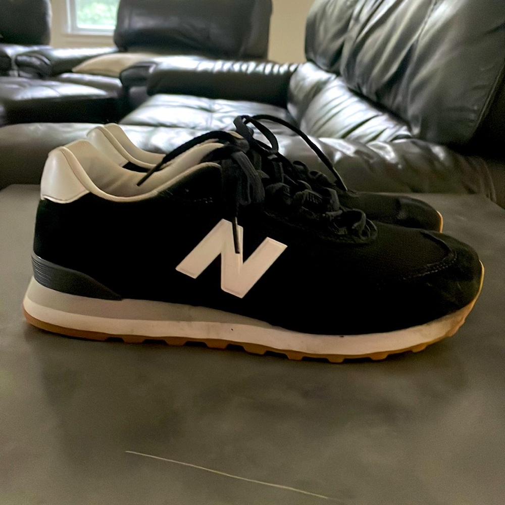 New balance men’s sneakers 8.5 wide
